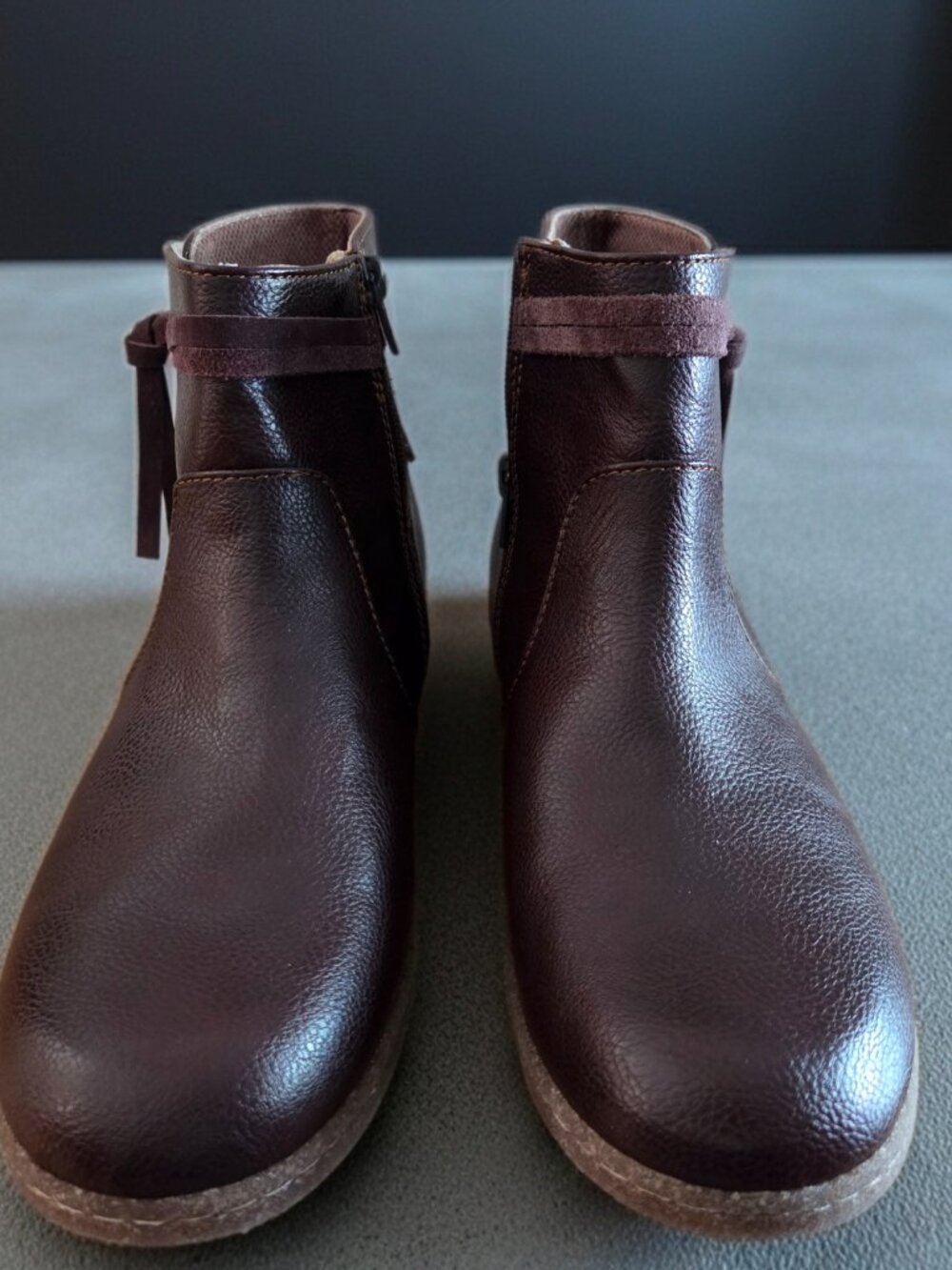 B.O.C. Brown Leather Addi Ankle Booties Size 9.5 – Side Zip, Tassel Accent - Picture 5 of 7